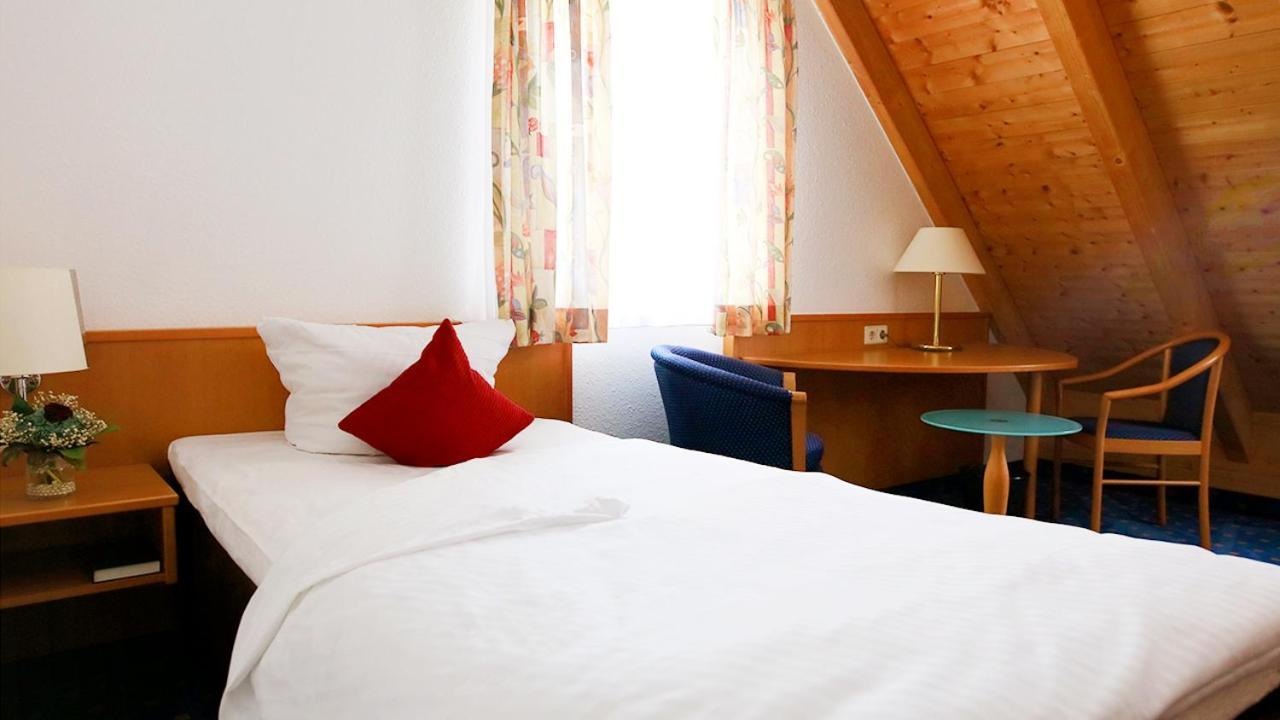Hotel Gasthof Adler Ulm Exterior foto